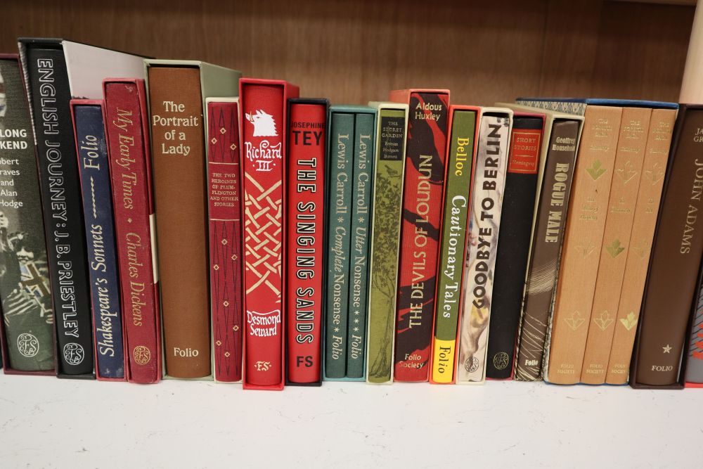 Folio Society - 32 vols, including Kipling, Rudyard (5 works), Gra ves, Robert (4 works), all in slip cases